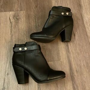 Breckelle’s Heel Booties